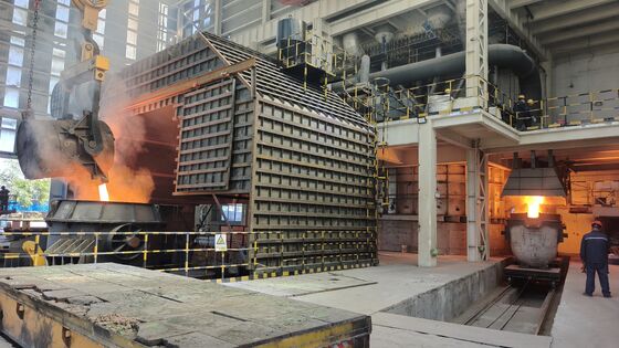Großer Mittel-Niedrigkohlenstoff-Ferromangan-Raffinationsherd-Transformator 35kV auf 380V 12,5MVA 50Hz 3-phasig ölgekühlt