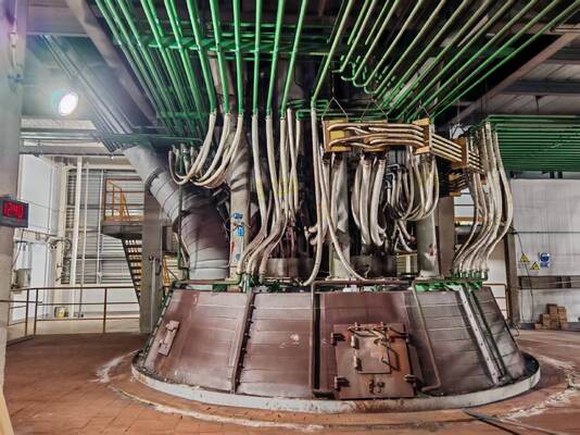 Nickel-Kobalt-Molibdän-Multi-Metall-Rückgewinnung Gleichstrom-Elektrobogenofen 3000kVA für die Behandlung von festen gefährlichen Abfällen